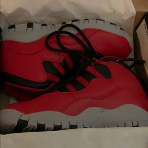 Red Jordan 10
